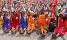 મુંબઇમાં આજે બીજેપી સરકાર સામે ખેડૂતોનુ હલ્લાબોલ, આઝાદ મેદાનમાં 20,000 ખેડૂતો કરશે વિરોધ પ્રદર્શન