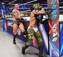 WWE રેસલિંગમાં મીસ્ટેરિયોનું માસ્ક ઉતારવાનું રેન્ડી ઓર્ટનને ભારે પડ્યું, પ્રાશસને ફટાકાર્યો દંડ