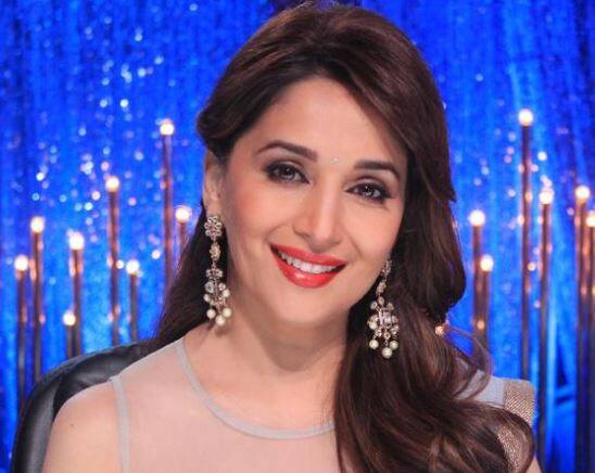 હોકી વિશ્વ કપનો ઉદ્ધાટન સમારોહ એક સંયુક્ત વિશ્વ શક્તિના સંદેશને રેખાંકિત કરશે. આ સંદેશને પ્રસ્તુત કરવા માટે સમારોહમાં ધ અર્થ સોન્ગ થિએટ્રિકલ પ્રોડક્શન અને ડાંસ બેલે પણ રજૂ કરવામાં આવશે. ધ અર્થ સોન્ગની થીમ માનવતા ની એકતા છે. રિપોર્ટ્સ મુજબ માધુરી મધર અર્થમાં પોતાનો એક્ટ રજૂ કરશે. આ દરમિયાન આશરે 1100 કલાકાર તેનો સાથ આપશે. 