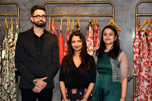 'યંગ ફિક્કી લેડિઝ ઓર્ગેનાઇઝેશન' (વાયફ્લો) યુવા મહિલા ઉદ્યોગ સાહસિકો અને મહિલા વ્યાવસાયિકો તૈયાર કરવાનું તેમજ તેઓના વિકાસ માટે યોગ્ય માર્ગદર્શન અને તકો પુરુ પાડવાનું મહત્વ પૂર્ણ કાર્ય કરે છે. આ માટે 'વાયફ્લો' વિવિધ ઉદ્યોગ, વ્યવસાય અને મહિલાઓના આર્થિક અને સામાજિક વિકાસ માટે સેમિનાર , તાલિમ , જાગૃતિ અભિયાન વગેરેનું આયોજન કરે છે.