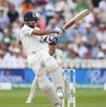 પાકિસ્તાનના આ બેટ્સમેને ટેસ્ટ કરિયરની પ્રથમ સદી ફટકારવાની સાથે જ વિરાટ કોહલીને રાખ્યો પાછળ, જાણો વિગત