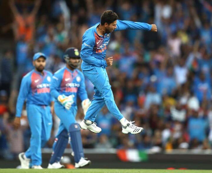 ઓસ્ટ્રેલિયા સામે ત્રણ ટી20 મેચમાં 4 વિકેટ ઝડપનારો કુલદીપ રેન્કિંગમાં 20 પોઈન્ટના ફાયદા સાથે ત્રીજા સ્થાન પર પહોંચી ગયો છે. જે તેનો T20માં સર્વાધિક રેન્ક છે.