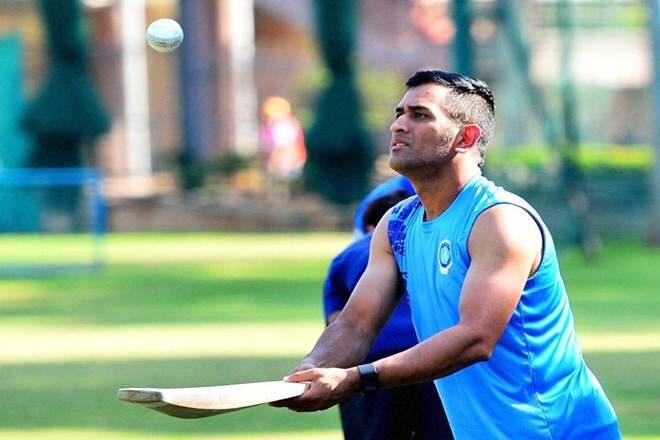 ધોનીએ છત્તીસગઢમાં એક ક્રિકેટ એકેડમી શરૂ કરવાની ઇચ્છા વ્યક્ત કરી છે. આ માટે ધોનીએ સ્પોર્ટ્સ વિભાગને એક ડ્રાફ્ટ બનાવીને મોકલ્યો છે. રાયપુરમાં શહીદ વીરનારાયણ આંતરરાષ્ટ્રીય ક્રિકેટ સ્ટેડિયમમાં એેકેડમી શરૂ કરવાને લઈને વાત ચાલી રહી છે. સ્પોર્ટ્સ વિભાગે એમઓયુ પર પોતાનો મત વ્યક્ત કર્યા પથી હવે રાજ્ય શાસનને પ્રસ્તાવ મોકલ્યો છે.