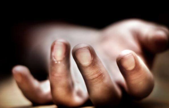 છોકરીએ દવા પી લેવાના મામલે પરિવારજનોએ છોકરા પર આક્ષેપ લગાવ્યા છે. પરિવારે કહ્યું યુવક એક તરફી પ્રેમમાં હતો અને યુવતીને બળજબરીથી ઝેરી દવા પીવડાવી છે. યુવતી હાલ હોસ્પિટલમાં બેભાન છે ભાનમાં આવશે ત્યારે સમગ્ર મામલે સત્ય હકિકત સામે આવશે.