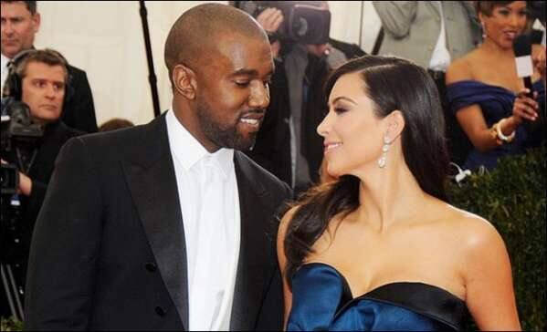 શોમાં કિમ જણાવે છે કે તે એક્સટેસી નામનું ડ્રગ લઇ ચુકી છે. પહેલી વખત જ્યારે તેને ડ્રગ્સ લીધુ તો તેણે જોયુ કે તે હોશમાં આવી ત્યારે તેનાં લગ્ન થઇ ગયા હતાં. જોકે તેણે નામ ન લીધુ કે તેણે કોની સાથે આ ડ્રગ્સ લીધુ હતું. પણ સૌ કોઇ જાણે છે કે તેને વર્ષ 2011માં બાસ્કેટબોલ ખિલાડી ક્રિસ હમ્ફ્રિસ સાથે લગ્ન કર્યા હતા.