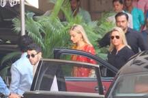 પ્રિયંકાના ઘરે સૂટ સલવારમાં પહોંચી હોલિવૂડ એક્ટ્રેસ સોફી ટર્નર, દેસી અવતાર જોઈએ ફેન્સ થયા ક્રેઝી, જુઓ તસવીરો