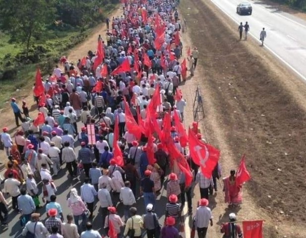 Farmers demand loan waiver,  plan protest in Delhi દેવામાફી, MSP વધારવાની માંગ સાથે દિલ્હી પહોંચ્યા હજારો ખેડૂત, નીતિશ-નાયડુનો મળી શકે છે સાથ