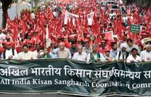 દિલ્હીમાં ખેડૂતોનો આક્રોશ, રાહુલ ગાંધી બોલ્યા- ખેડૂતોનું ભવિષ્ય બદલવા PM બદલીશું