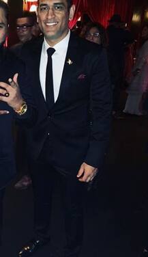 રણવીર-દીપિકાના રીસેપ્શનમાં ધોની આવ્યો આ સેલિબ્રિટી સાથે, ઓળખી પણ ના શકાય એ હદે બદલાઈ છે આ સેલિબ્રિટી