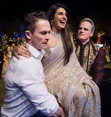 Royal Marriage: પ્રિયંકા ચોપરા-નિક જોનાસની તસવીરો આવે સામે, મસ્તી જોઈને નીતા અંબાણી પણ હસી પડ્યાં