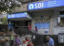 SBIમાં એકાઉન્ટ છે તો જાણી લો આ બે નવા નિયમ, થવા જઈ રહ્યો છે મોટો ફેરફાર, જાણો વિગત