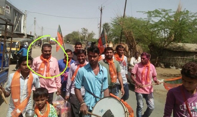 સાઠંબાની મુલાકાત લેતા માલુમ પડ્યું કે જયેન્દ્ર રાવલના પુત્રના 10મી ડિસેમ્બરના રોજ લગ્ન છે. એક બાજુ લગ્નની તૈયારી ચાલુ છે ત્યારે પરિવારના મોભીની અટકાયત કરવામાં આવતા હાલ આખો પરિવાર ચિંતામાં મૂકાઈ ગયો છે.