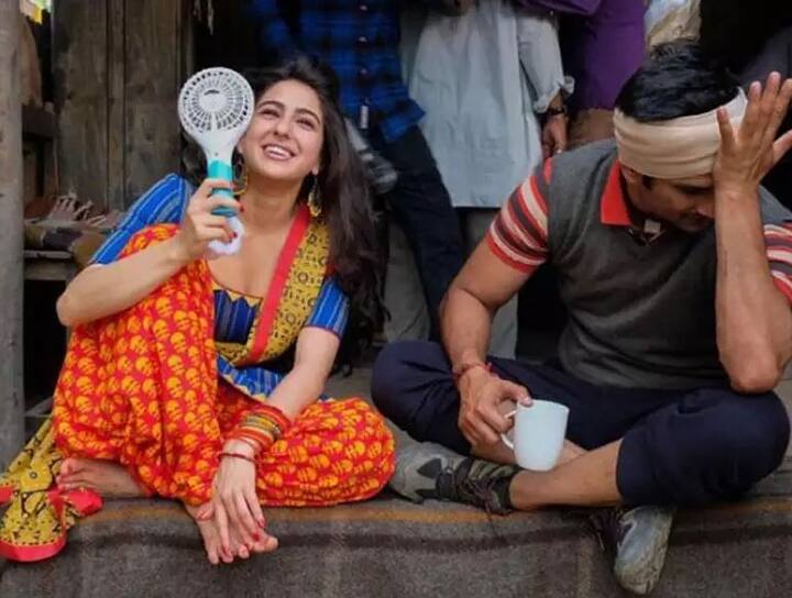 ઉલ્લેખનીય છે કે સારા અલી ખાન અને સુશાંત સિંહ રાજપુતની ફિલ્મ ‘કેદારનાથ’ આ વર્ષે 7 ડિસેમ્બરનાં રોજ રીલીઝ થશે. ‘કેદારનાથ’ એક લવ સ્ટોરી છે, જો ઉત્તરાખંડમાં આવેલા પુરનાં બેકગ્રાઉન્ડ પર બની છે. આ ફિલ્મને રૉની સ્ક્રુવાલા અને પ્રજ્ઞા કપૂર મળીને પ્રોડ્યુસ કરી રહ્યા છે. ફિલ્મનું શૂટિંગ ઉત્તરાખંડમાં થયું છે. 