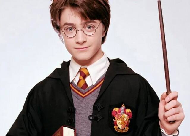 આગળ એકતા કપૂરે જણાવ્યું કે, જ્યાં સુધી અંધ વિશ્વાસની વાત છે તો ટીવી પર આવતો નાગિન એ એક કાલ્પનિક શો છે. મને હેરી પોટર અને ગેમ ઓફ થ્રોન્સ ખૂબ જ પસંદ છે. પણ તે અમારા બજેટ કરતા ખૂબ જ મોંઘા છે, અમે શોની વાર્તામાં વધારે ધ્યાન આપીએ છીએ માટે જ નાગિન શો આટલો હિટ છે. 