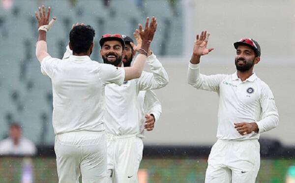 તેણે ઘણાં બોલ 145 કિમી પ્રતિ કલાક આસપાસ ફેંક્યા હતાં. જોકે બુમરાહે આઠમી ઓવરના માર્કસ હેરિસને 153 કિમી પ્રતિ કલાકની ઝડપથી બોલ ફેંક્યો હતો. ટેસ્ટ મેચના બીજા દિવસે બુમરાહે 20 ઓવર ફેંકી હતી અને 34 રન આપીને બે વિકેટ ઝડપી હતી. તેણે પોતાની બોલિંગમાં 9 મેડન ઓવર ફેંકી હતી.