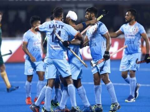 હૉકી વિશ્વ કપ: ભારતનો ક્વાર્ટર ફાઇનલમાં પ્રવેશ, કેનેડાને 5-1 થી હરાવ્યું હૉકી વિશ્વ કપ: ભારતનો ક્વાર્ટર ફાઇનલમાં પ્રવેશ, કેનેડાને 5-1 થી હરાવ્યું