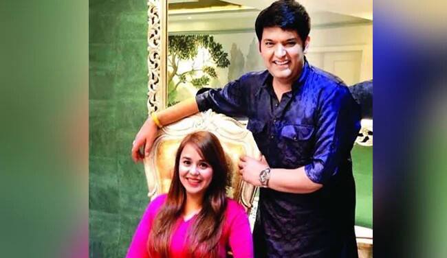 કૉમેડિયન કપિલ શર્મા અને તેની ગર્લફ્રેન્ડ ગિન્નીના લગ્નના રિવાજો 10 ડિસેમ્બરથી શરૂ થશે, ત્યારબાદ 12મીએ સંગીતની મહેફીલ થશે. 14 ડિસેમ્બરે અમૃતસરમાં ગ્રાન્ટ રિસેપ્શન યોજાશે.