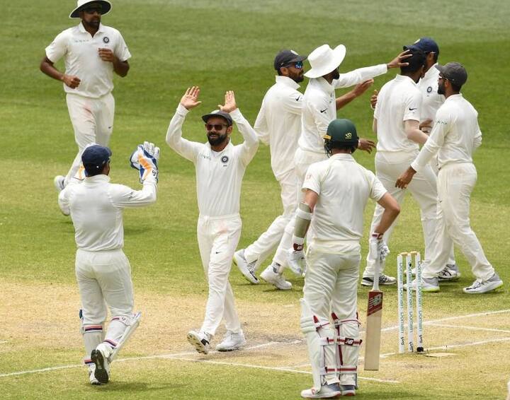 રિષભ પંતઃ વિકેટકિપર કમ બેટ્સમેન રિષભ પંતે મેચમાં કુલ 11 કેચ ઝડપીને એબી ડીવિલિયર્સના રેકોર્ડની બરાબરી કરી. ઉપરાંત બેટિંગમાં પ્રથમ ઈનિંગમાં 25 અને બીજી ઈનિંગમાં 28 રનનું મહત્વપૂર્ણ યોગદાન આપ્યું.