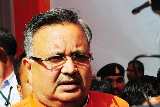 નક્સલવાદ પર નિષ્ફળતાઃ રમનસિંહની હારનું સૌથી મોટું કારણ આ વખતે નક્સલવાદ પર સરકારની નિષ્ફળતા છે. નક્સલવાદી ક્ષેત્રોમાં સતત હુમલાઓ થતા રહેતા હોવા છતાં આ વર્ષે ભારે મતદાન થયું હતું. જેને કારણે આ વિસ્તારમાં રમનસિંહની સરકારના વિરોધમાં મતદાન થયું છે. નક્સલવાદી ક્ષેત્રોમાં બક્સર, દંતેવાડા જેવી બેઠકો આવે છે. 