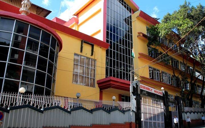 નવી દિલ્હીઃ મિઝોરમ વિધાનસભાની 40 સીટના મંગળવારે જાહેર થયેલા ચૂંટણી પરિણામોમાં મિઝો નેશનલ ફ્રન્ટ (MNF) 26 સીટ જીતીને સરકાર બનાવવા સ્પષ્ટ બહુમતી મેળવી છે. અહીં ભાજપને 1, કોંગ્રેસને 5 અને અપક્ષને 8 સીટ મળી છે.