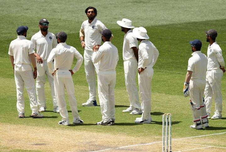 પર્થ ટેસ્ટ માટે જાહેર થયેલી ભારતીય ટીમઃ મુરલી વિજય, લોકેશ રાહુલ, ચેતેશ્વર પૂજારા, વિરાટ કોહલી, અજિંક્ય રહાણે, હનુમા વિહારી, રિષભ પંત, રવિન્દ્ર જાડેજા, મોહમ્દ શમી, ઈશાંત શર્મા, જસપ્રીત બુમરાહ, ઉમેશ યાદવ