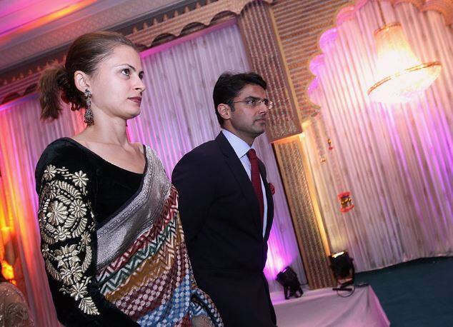  સચિનના પરિવારે બન્નેના લગ્ન માટે ઇનકાર કરી દીધો હતો. જ્યારે સારાને પણ તેના પિતા ફારુક અબ્દુલ્લાએ આ મામલે વાત કરવાનો ઇનકાર દીધો હતો. અનેક પ્રયાસો બાદ પણ સારાના પિતા લગ્ન માટે રાજી થયા નહતા. 