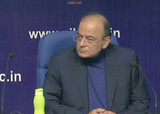 રાફેલ ડીલને લઈને સુપ્રીમ કોર્ટે આજે મહત્ત્વનો નિર્ણય કર્યો હતો. કોર્ટે આ મામલે તપાસની માગ કરતી તમામ અરજી ફગાવી દીધી છે. સુપ્રીમ કોર્ટેના વડપણ હેઠળ આ ડીલને લઈને તપાસ કરવાની માગ કરતી અરજીઓ કરવામાં આવી હતી.