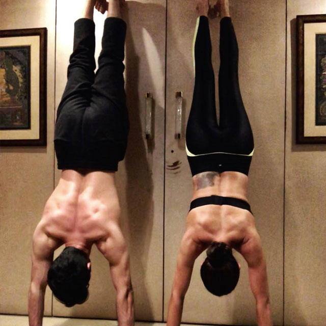  42 વર્ષની સુષ્મિતા પોતાની ફિટનેસને લઇને ખૂબજ એક્ટિવ રહે છે, અને તેની તસ્વીરો પણ સોશિયલ મીડિયામાં વાયરલ થતી રહી છે. 