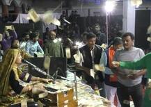 ગીતા રબારીના ડાયરામાં અમેરિકન ડોલરોનો થયો વરસાદ, BJPના કયા MLAએ કર્યો રૂપિયાનો વરસાદ?