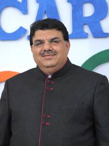 પ્રવિણ કોટક મૂળ ડીસાના છે અને અગાઉ પણ ભાજપ પાસે તેમણે ટિકીટ માગી હતી. તાજેતરમાં એક કાર્યક્રમામં ડીસામાં પ્રવિણ કોટકે જણાવ્યું કે, ભાજપ લોકસભાની ચૂંટણી માટે ટિકિટ આપી ચૂંટણી લડવા કહેશે તો પોતે બનાસકાંઠા બેઠક પરથી ચૂંટણી લડશે. કોટક દિયોદરમાં એક ધાર્મિક કાર્યક્રમમાં હાજરી આપવા આવ્યા હતા.