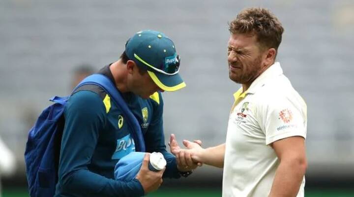 મેદાન છોડ્યા બાદ ફિંચને એક્સ રે માટે હોસ્પિટલ લઈ જવામાં આવ્યો હતો. હાલ ફિંચના એક્સ-રે રિપોર્ટની રાહ જોવામાં આવી રહી છે. રિપોર્ટ આવ્યા બાદ ફિંચની ઇજા કેટલી ગંભીર છે તેની ખબર પડશે. દર્દથી પીડાતો ફિંચ 25 રન બનાવી રિટાયર્ડ હર્ટ થયો હતો.