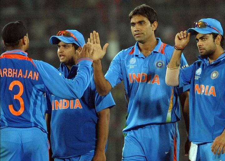 મુનાફ પટેલે 2006થી 2011 દરમિયાન 13 ટેસ્ટ અને 70 વન ડે મેચ રમી હતી. તેના નામે ટેસ્ટમાં 35 તથા વન ડેમાં 86 વિકેટ છે. મુનાફ પટેલ મહેન્દ્ર સિંહ ધોનીના નેતૃત્વમાં વિશ્વકપ જીતનારી ટીમનો હિસ્સો હતો.
