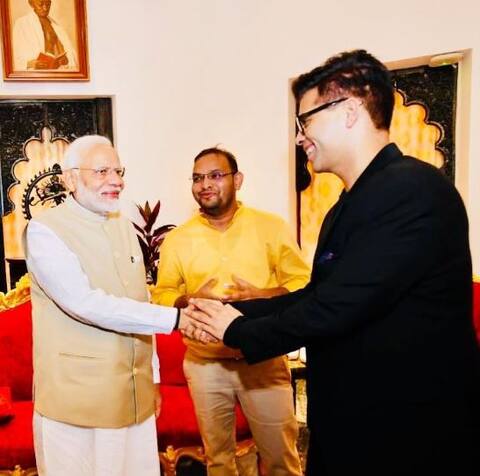 અક્ષય કુમાર, કરન જોહર, રાકેશ રોશને PM મોદી સાથે મુલાકાત કરી મુલાકાત, જાણો વિગત અક્ષય કુમાર, કરન જોહર, રાકેશ રોશને PM મોદી સાથે મુલાકાત કરી મુલાકાત, જાણો વિગત