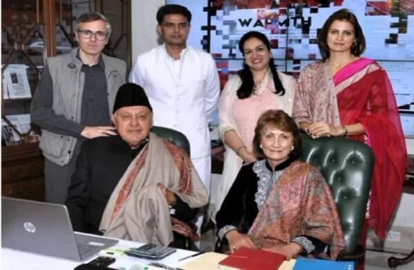 રાજકારણમાં ખૂબ જ વ્યસ્ત રહેતા સચિન પાયલટના ઘરની સંપૂર્ણ જવાબદારી માત્ર તેમની પત્ની સારાના ખભે છે. સારા સોશિયલ કામ ઉપરાંત યોગા પણ શીખવે છે. 