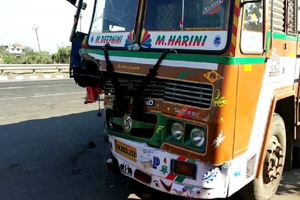 સુરતના પલસાણા ચાર રસ્તા પાસે બુધવારે મોડી રાત્રે આશરે ત્રણ વાગે કાર અને ટ્રક વચ્ચે અકસ્માત સર્જાયો હતો. આ અકસ્માતમાં કારમાં સવાર સાત લોકો પૈકી ત્રણનાં મોત નીપજ્યાં હતા. અકસ્માત થતાં હાઈવે પર ટ્રાફિક જામ થઈ ગયો હતો. 