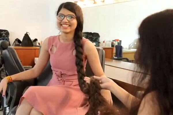 નીલાંશીએ કહ્યું હતું કે, મોટા વાળને કારણે તેને ક્યારેય કોઈ મુશ્કેલી નથી પડી. તેના લાંબા વાળ તેના માટે ખૂબ જ ભાગ્યશાળી છે.મારા મિત્રો મને એન્જલ કહે છે. તેને તેના વાળ પર ગર્વ છે. વર્લ્ડ રેકોર્ડ જીતવાને કારણે તે ખૂબ જ ઉત્સાહિત અને આનંદિત છે. રેકોર્ડ જીતવાની સાથે નીલાંશીએ યુવતીઓ અને મહિલાઓને એક સંદેશ આપ્યો હતો કે, તેમના વાળ તેમની શોભા છે, સમસ્યા નહીં.