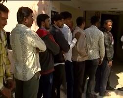 જસદણ પેટા ચૂંટણીમાં સરેરાશ 72 ટકા મતદાન, ભાજપ-કોગ્રેસે કર્યો જીતનો દાવો