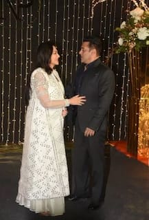 પ્રિયંકાના રિસેપ્શનમાં સલમાને કઈ એક્ટ્રેસને ગળે લગાવી, જાણો વિગત