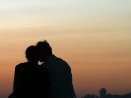 માહિતી પ્રમાણે, મોરબી પાસેના જાંબુડીયા ગામ પાસે આવેલી એરો સિરામીકમાં કામ કરતા અને ત્યાં જ રહેતા મહેશભાઈ હેમંતભાઈ રાઠોડની પત્ની જયાબેનને માળિયા વનાળિયા વિસ્તારમાં રહેતા મનસુખ ઉર્ફે પ્રવીણ ખિમભાઈ સોલંકી સાથે આડા સંબંધ હતા.