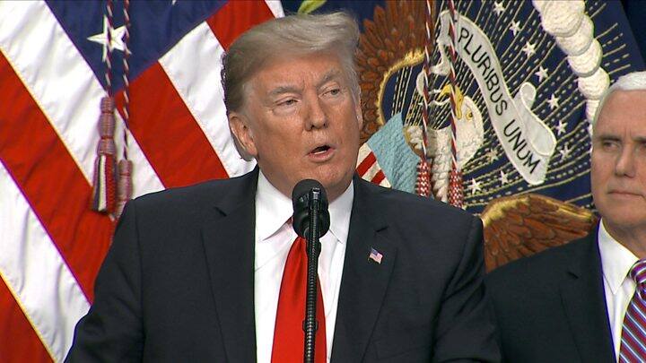 Trump Threatens Government Shutdown Over Border Wall Funding મેક્સિકો સરહદ પર દિવાલના મુદ્દે ટ્રમ્પ અને ડેમોક્રેટ્સ વચ્ચે ન થઇ સહમતિ, અમેરિકામાં શટડાઉન નક્કી