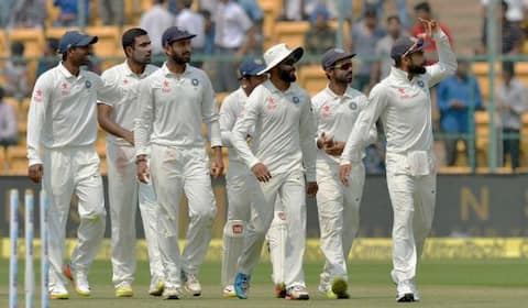 INDvAUS: ત્રીજી ટેસ્ટ પહેલા ભારતને મોટો ઝટકો, બે દિગ્ગજ ખેલાડી ઈજાના કારણે થઈ શકે છે બહાર, જાણો વિગત INDvAUS: ત્રીજી ટેસ્ટ પહેલા ભારતને મોટો ઝટકો, બે દિગ્ગજ ખેલાડી ઈજાના કારણે થઈ શકે છે બહાર, જાણો વિગત