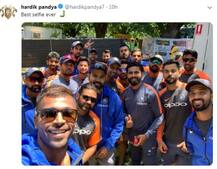 ઓસ્ટ્રેલિયા પહોંચતા જ હાર્દિક પંડ્યાએ શેર કરી ટીમ ઈન્ડિયા સાથે સેલ્ફી, જાણો શું કહ્યું