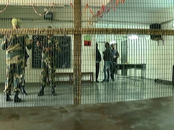 એક પણ ઉમેદવાર મત આપવાને લાયક નહીં હોવાનો મત વ્યક્ત કરવા પણ 2146 મતદારોએ નોટાનું બટન દબાવીને રોષ ઠાલવ્યો હતો. આમ અપક્ષ ઉમેદવારોને તો નોટાથી અડધા પણ મત મળ્યાં નથી.