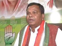 છત્તીસગઢમાં કોંગ્રેસના આ ધારાસભ્યને એક એક શબ્દ વાંચીને લેવડાવવા પડ્યા શપથ, જાણો કારણ