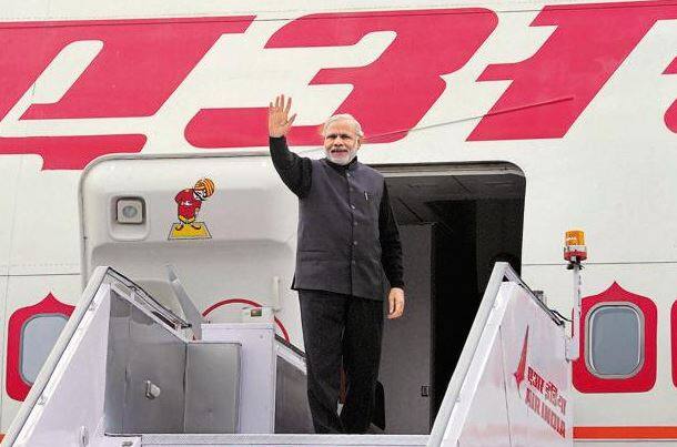 નવી દિલ્હીઃ સ્થાનિક મુદ્દાઓ અને 2019ની લોકસભા ચૂંટણીને ધ્યાનમાં રાખીને વડાપ્રધાન નરેન્દ્ર મોદી એપ્રિલ, 2019 સુધી વિદેશ પ્રવાસ નહીં કરે તેમ વરિષ્ઠ અધિકારીએ નામ નહીં આપવાની શરતે જણાવ્યું હતું. તેમણે એમ પણ કહ્યું કે, આ ચાર મહિના દરમિયાન પીએમ મોદીની હાજરીની જરૂર હોય તેવી એક પણ મોટી ઇવેન્ટ નથી.