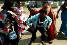 સુરતમાં કિન્નરોએ રૂપિયાની લેતી-દેતી મુદ્દે યુવકને જાહેરમાં કપડાં કાઢીને ધોઈ નાખ્યો, જુઓ આ રહી તસવીરો