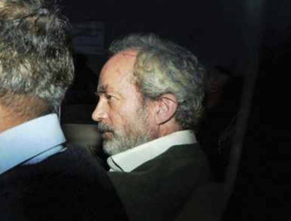 તમને જણાવી દઇએ કે, લાંબી કોશિશો બાદ આ ડીલના વચોટિયા ક્રિશ્ચિયન મિશેલને યૂએઇથી ધરપકડ કરાઇને ભારત લાવવામાં આવ્યો હતો. મિશેલને રાજધાની દિલ્હીની પટિયાલા હાઉસ કોર્ટમાં રજૂ કરવામાં આવ્યો હતો, ત્યારથી તે સીબીઆઈની કસ્ટડીમાં છે.