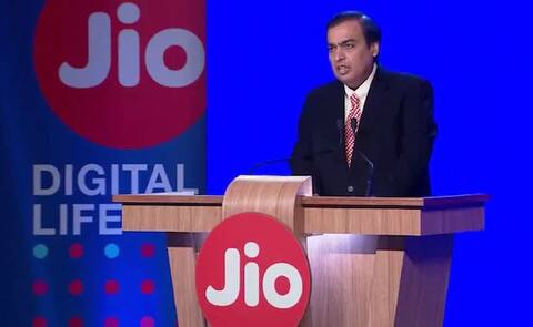 રિલાયન્સ Jioએ ગ્રાહકોને આપી ન્યૂ યર ઑફર, 399ના રિચાર્જ પર મળશે 100 ટકા કેશબેક, જાણો વિગત રિલાયન્સ Jioએ ગ્રાહકોને આપી ન્યૂ યર ઑફર, 399ના રિચાર્જ પર મળશે 100 ટકા કેશબેક, જાણો વિગત