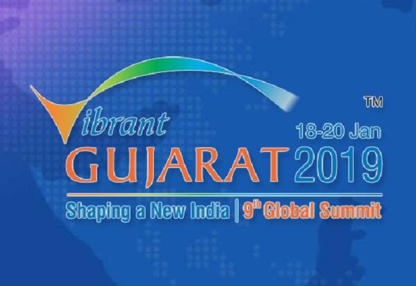 રાહુલ ગાંધીનાં આ ટ્વિટ બાદ બીજેપી સમર્થકો તેમની આલોચના કરી રહ્યા છે તો મોડી રાત્રે આ સોશિયલ મીડિયા વોરમાં સીએમ રૂપાણી પણ કૂદી પડ્યા હતા. સીએમ વિજય રૂપાણીએ રાહુલ ગાંધીનાં ટ્વિટ પર પ્રતિક્રિયા આપતાં લખ્યું હતું કે, રાહુલ ગાંધી તમે જૂઠ્ઠુ બોલનારા વ્યક્તિ છો. આ વખતે વાઈબ્રન્ટ ગુજરાતમાં વધારે દેશો સામેલ થવા જઈ રહ્યા છે જેના આંકડા અહીં છે. 