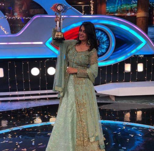 દીપક બહાર થયા બાદ જીત માટે સીધી ટક્કર દીપિકા કક્કડ અને શ્રીસંતની વચ્ચે હતી. રંગારંગ ફિનાલેમાં દીપિકા અને શ્રીસંતની વચ્ચે ખૂબ જ સસ્પેંસ ક્રિએટ કર્યા બાદ સલમાન ખાને દીપિકાને વિજેતા તરીકે જાહેર કરી હતી.